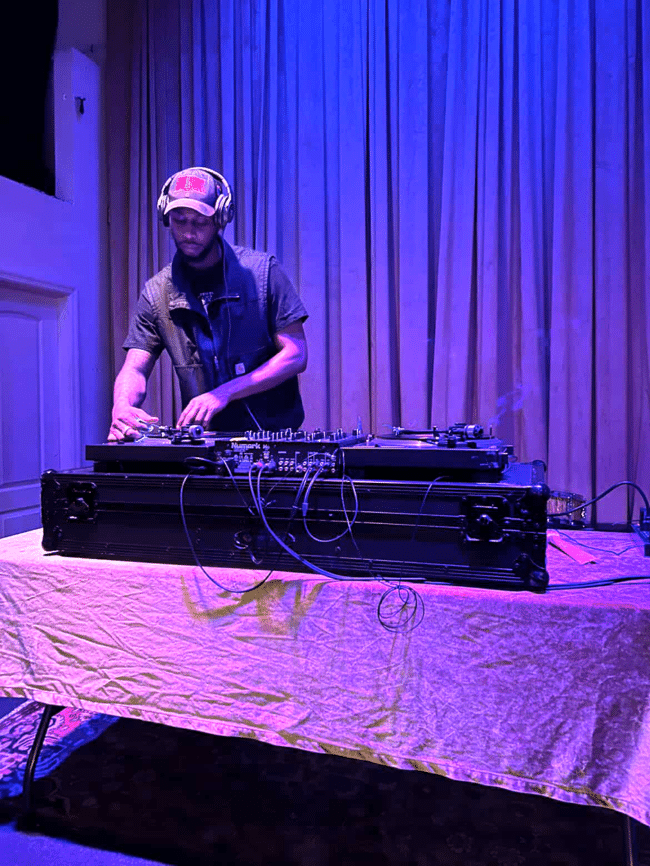 DJ Zion performing. Image courtesy of DJ Zion
